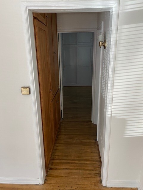 Hallway - 1543 Silver Lake Blvd