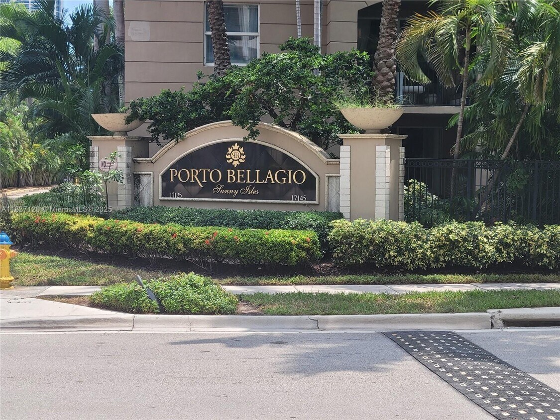 Foto principal - 17150 N Bay Rd