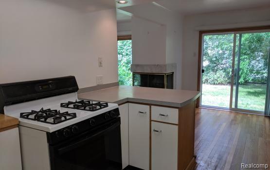 Foto del edificio - 8472 Colgate St