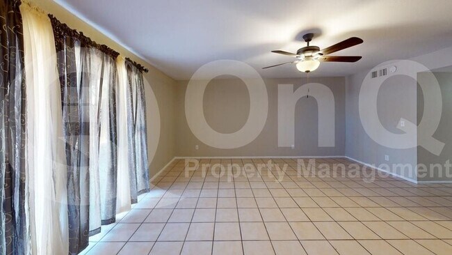 Foto del edificio - 7861 E Lester St