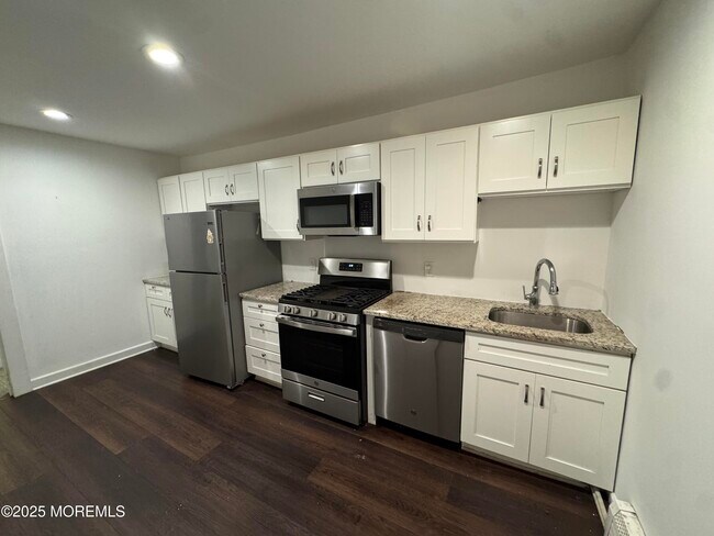 Foto del edificio - 346 Chelsea Ave