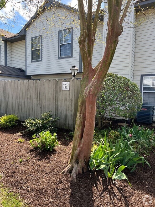 Building Photo - 4501 Indies Ct