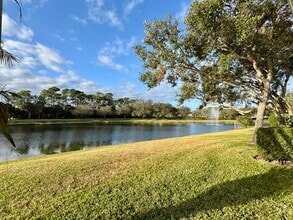 Building Photo - 8654 Lineyard Cay