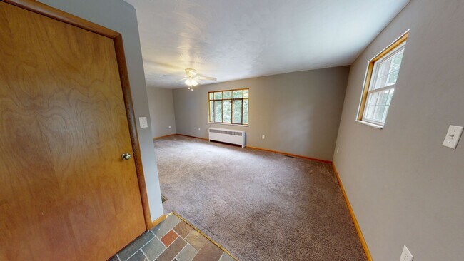 Foto del edificio - 2 Bedroom Home For Rent in Greensburg