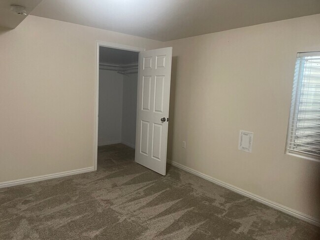 Building Photo - 4609 Goshute Dr