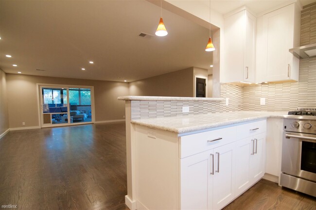 Building Photo - 2 br, 2 bath Apartment - 200 Waverley St 10