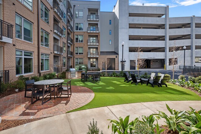 Foto del edificio - Meridian East Chatham