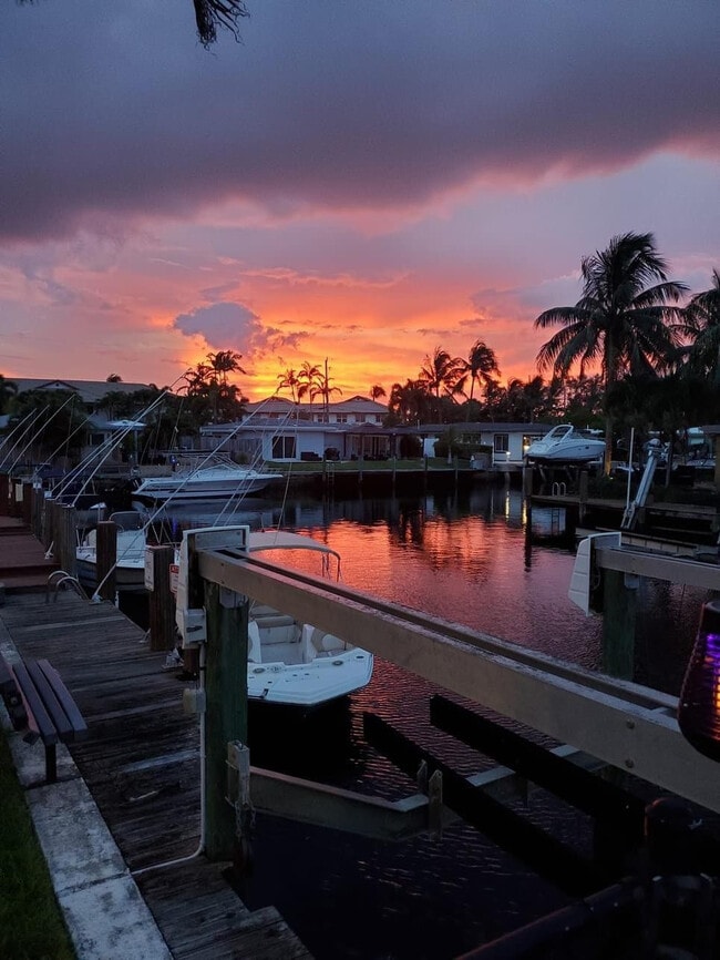 Building Photo - 301 E McNab Rd