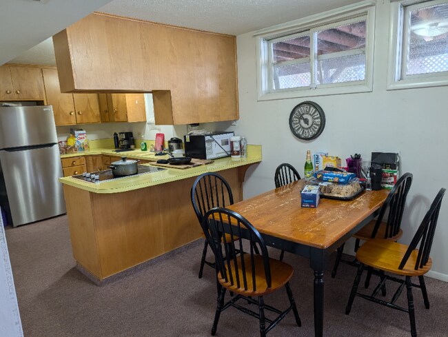 Foto del edificio - 2660 Central Ave