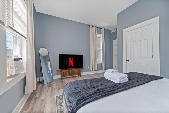 Foto del edificio - 2413 Kenton St