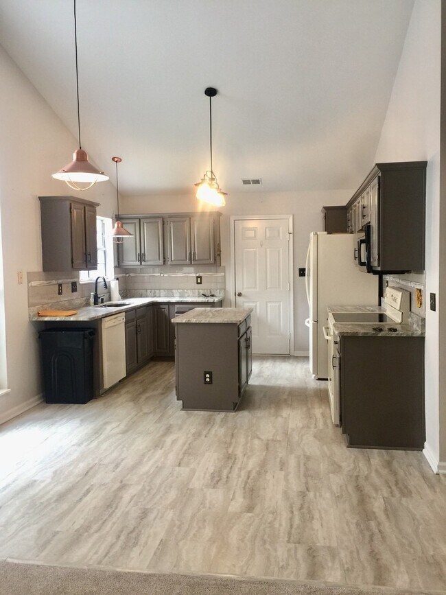 Foto del edificio - Woodlake Village - Adult Community
