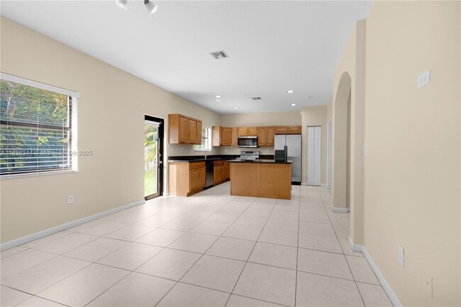 Building Photo - 11358 SW 243rd Ter