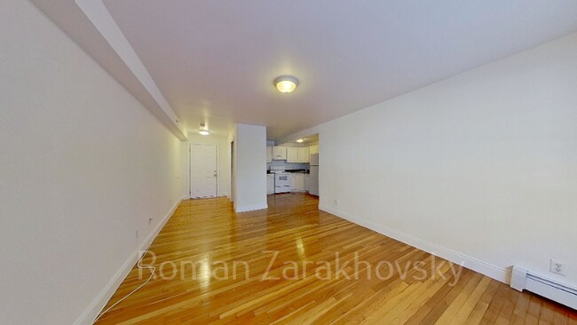 Building Photo - 8 Griggs St