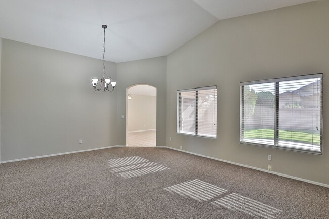 Building Photo - Coming soon-Charming Chandler 4 Bed, 2 Bath