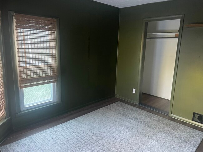 Foto del edificio - 4470 Main St