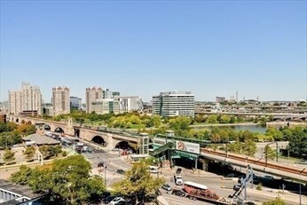 Foto del edificio - 8 Whittier Pl