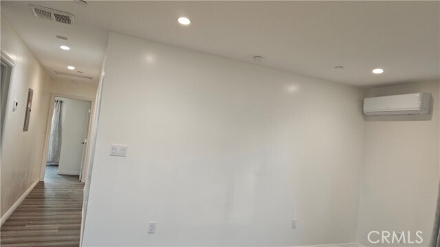 Foto del edificio - 1203 W Shorb St