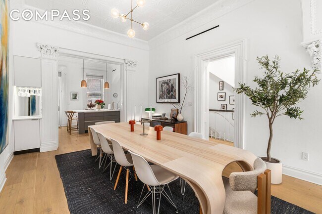 Foto del edificio - 79 2nd Pl