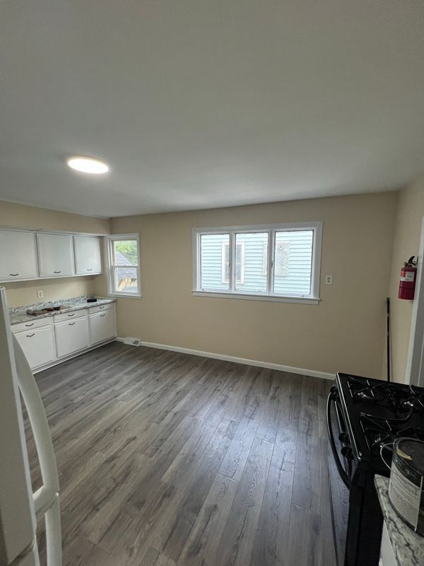 Foto del edificio - 808 Waverly Pl