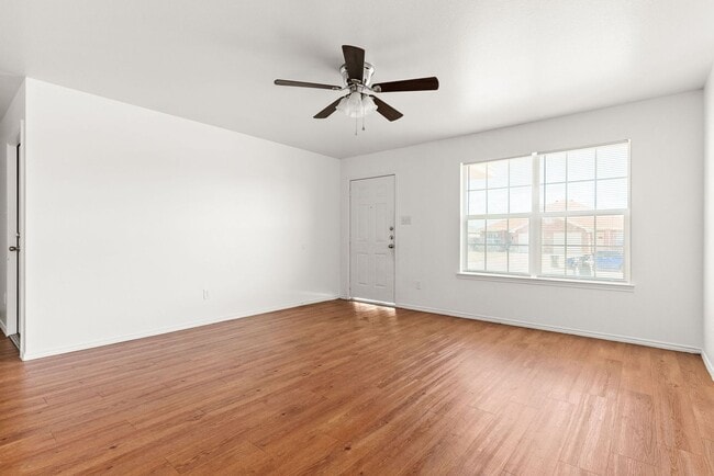 Foto del edificio - 6211 Temora Loop