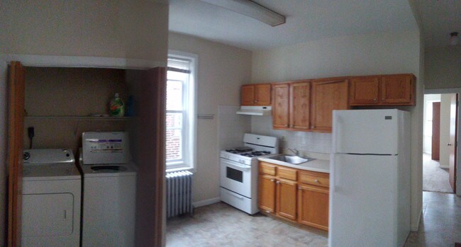 Building Photo - 854 N 22nd St