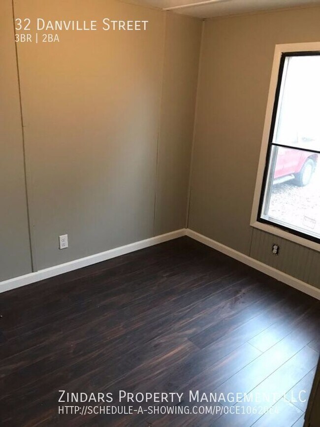 Building Photo - 32 Danville St