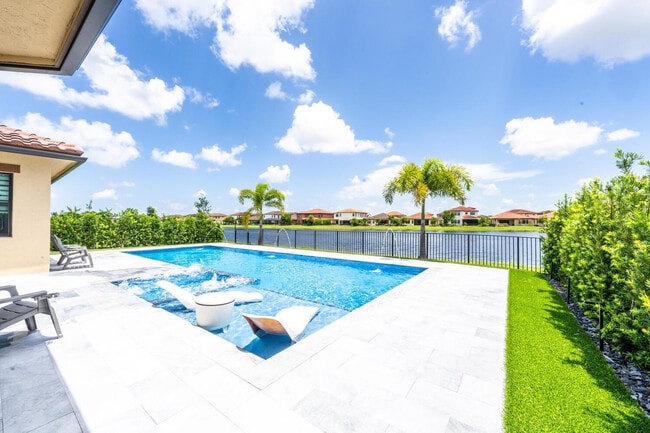 Building Photo - 12170 Lake Trail Ln