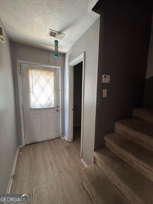Foto del edificio - 1602 Pine Tree Trail
