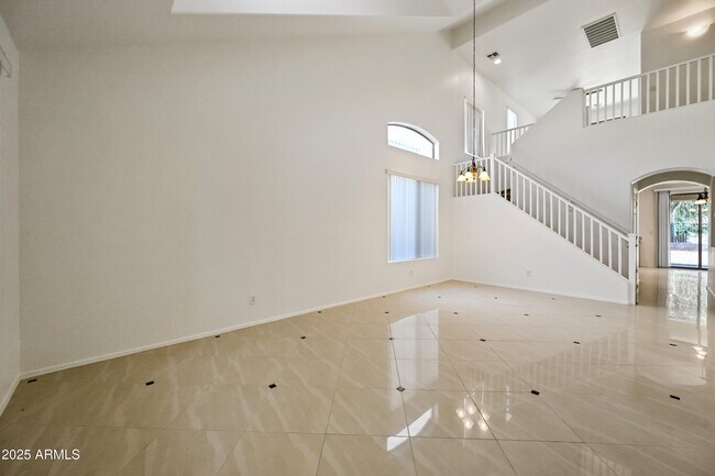 Building Photo - 1483 E Mia Ln