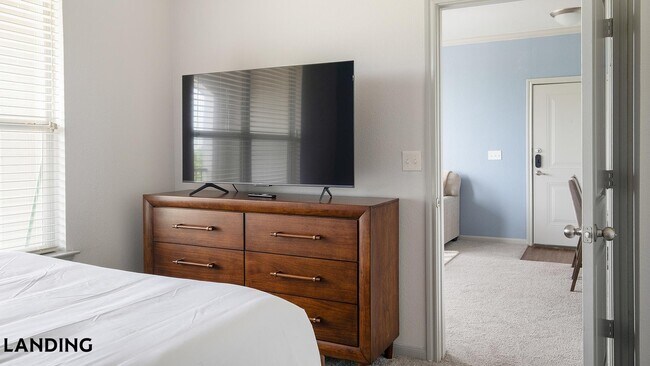 Foto del edificio - 15330 Liberty River Dr