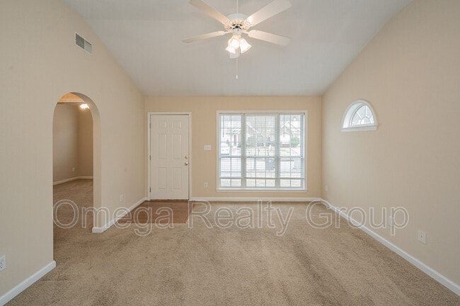 Building Photo - 2025 Chandalar Ct