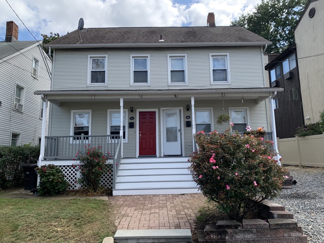 253 Cove Rd, Stamford, CT 06902 Townhome Rentals in Stamford CT