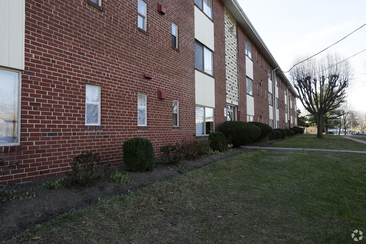 Building Photo - Park Avenue Apartments