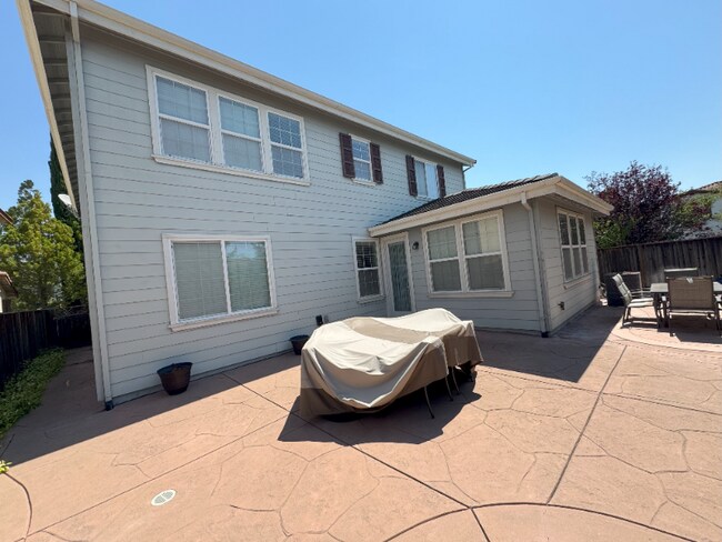 Foto del edificio - 2901 Embleton Ln