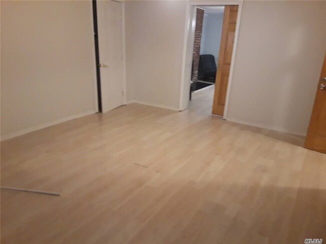 Building Photo - 64 Clinton Ave