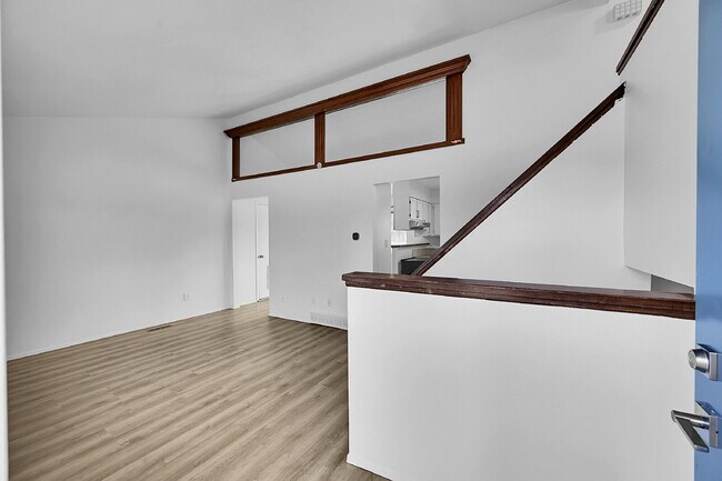 Foto del edificio - $2,195 - 3 Bed, 2 Bath Home in Loveland with Central AC and Fenced in Yard!