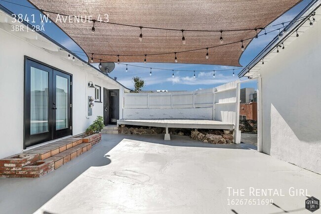 Building Photo - Darling Dream Front House! | Central NELA ...