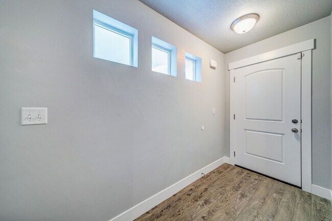 Building Photo - 13124 Tower Ridge Dr