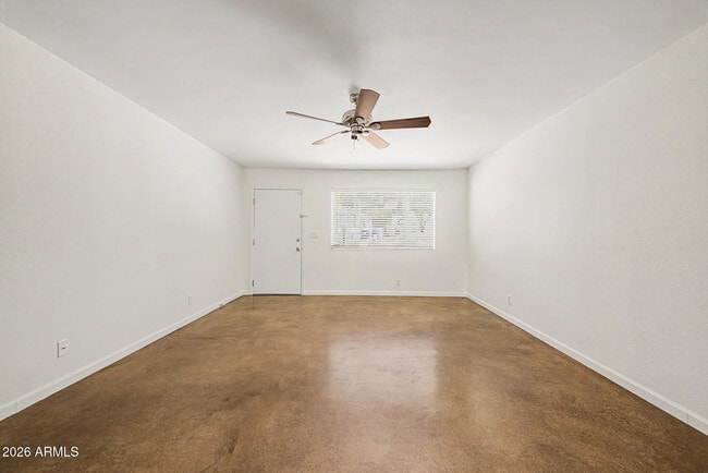 Building Photo - 29 E Foothill Dr