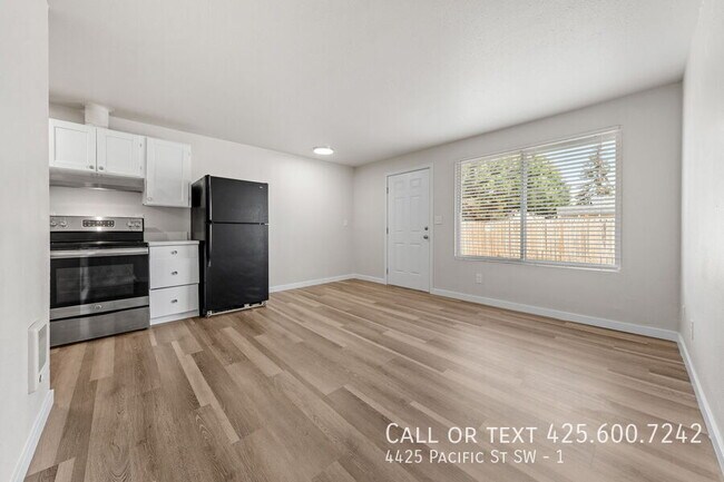 Foto del edificio - 4425 Pacific St SW
