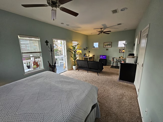 Building Photo - 208 Marlberry Trce