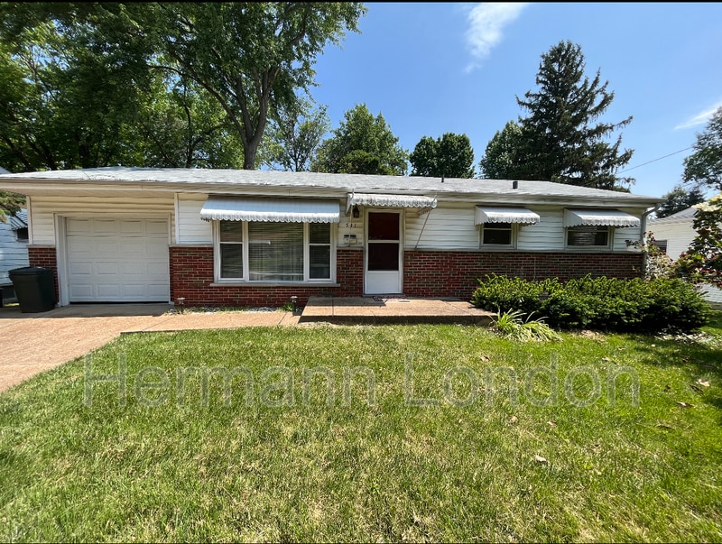 541 Holiday Ave, Hazelwood, MO 63042 House Rental in Hazelwood, MO