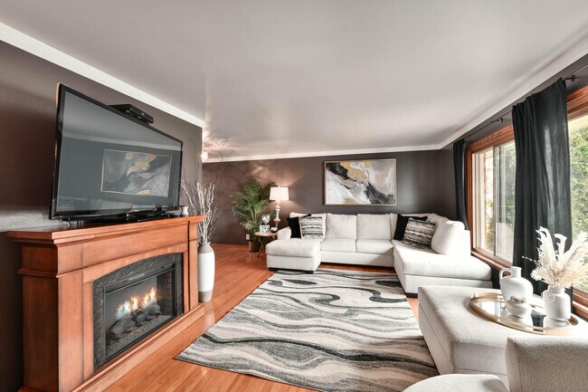 Foto del edificio - 15470 W Mayflower Dr