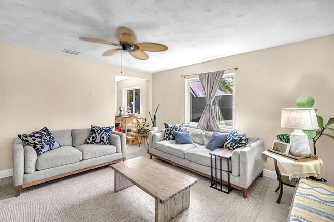 Foto del edificio - 7548 Farragut St