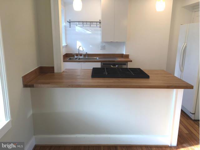 Building Photo - 40 Kinship Rd