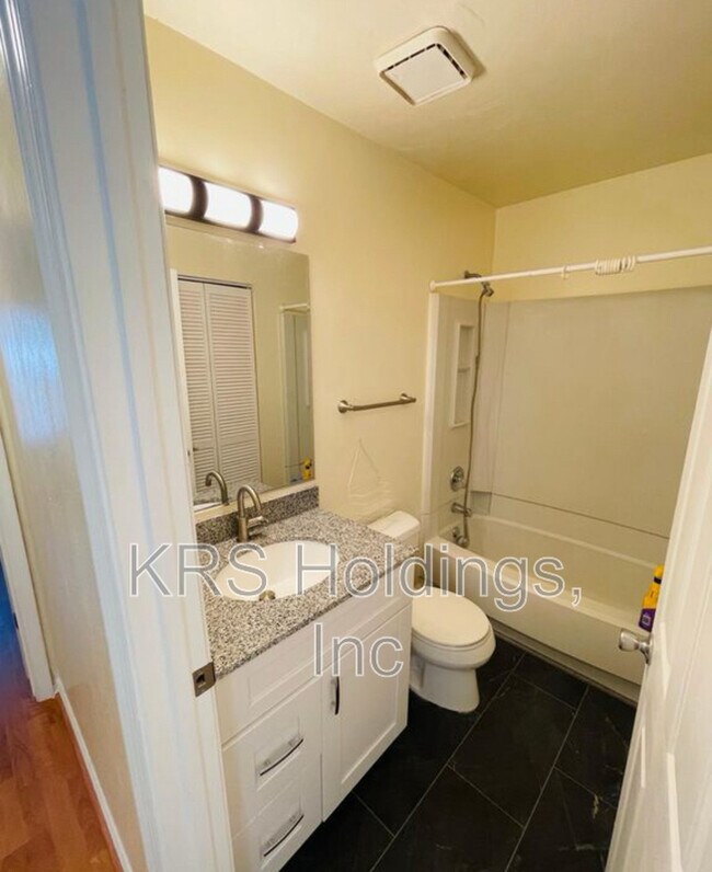 Building Photo - 3728 Sugar Creek Cir
