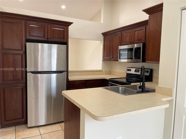 Building Photo - 1511 San Remo Cir