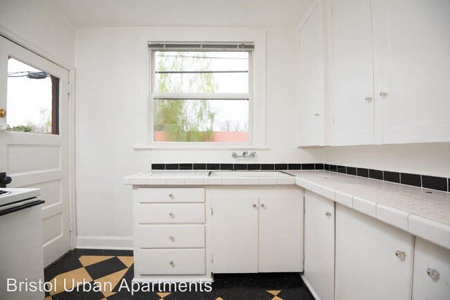 Foto del edificio - 922 NE 23rd Ave