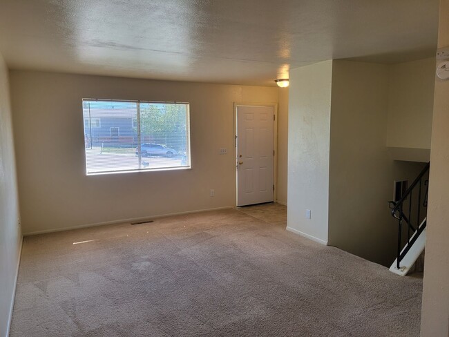 Photo - 4 Bed Home Available Now!