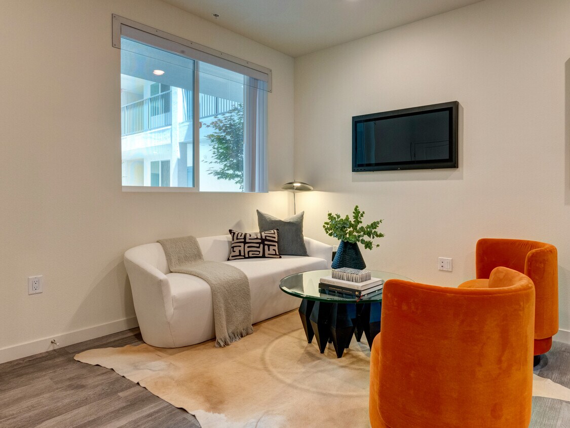 Foto principal - 3542 Chesapeake Ave